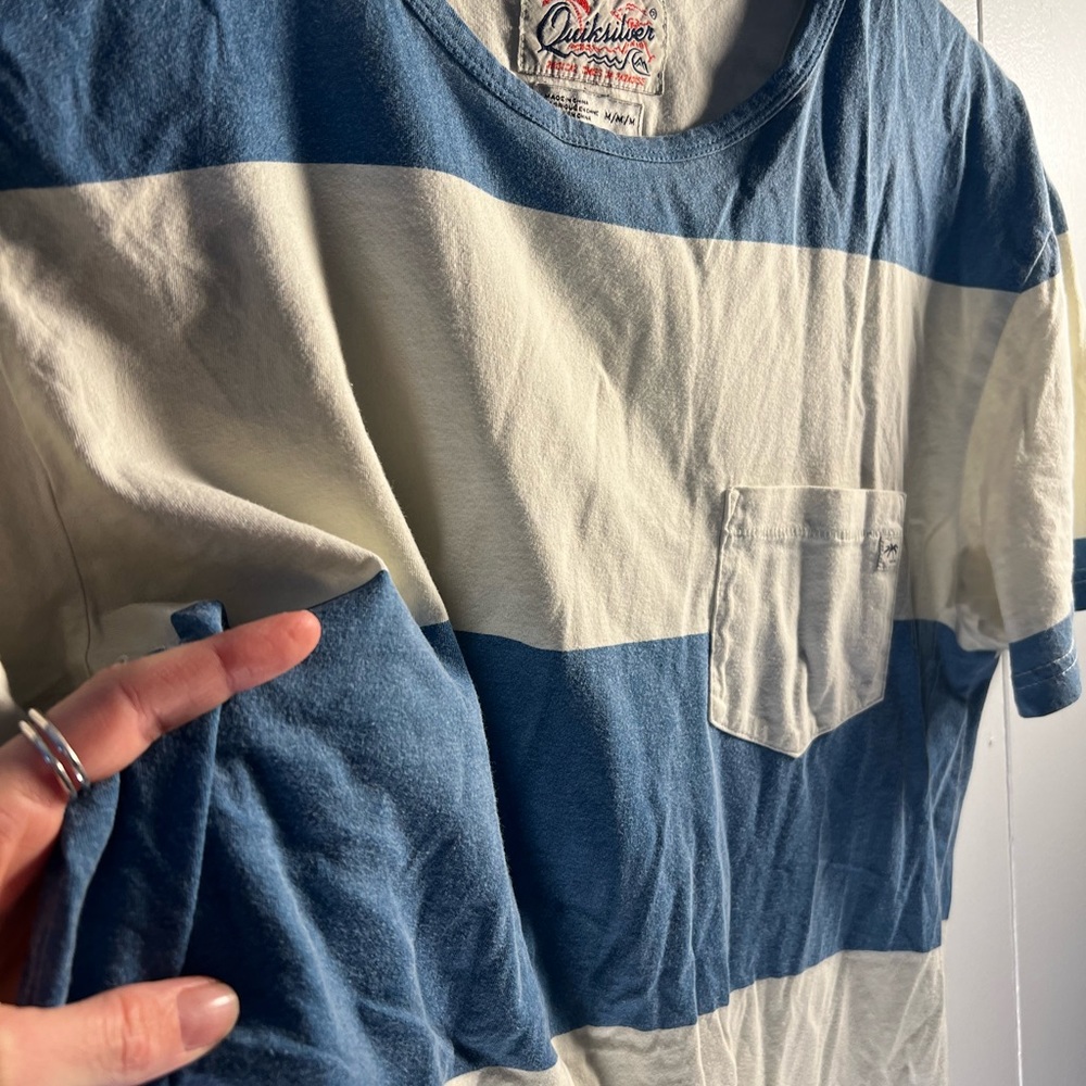 Men’s Quicksilver Tee - Picture 4 of 5